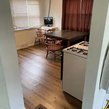 Two Bedroom Flat With Fire Place